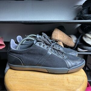 Place prospect black lace sneakers